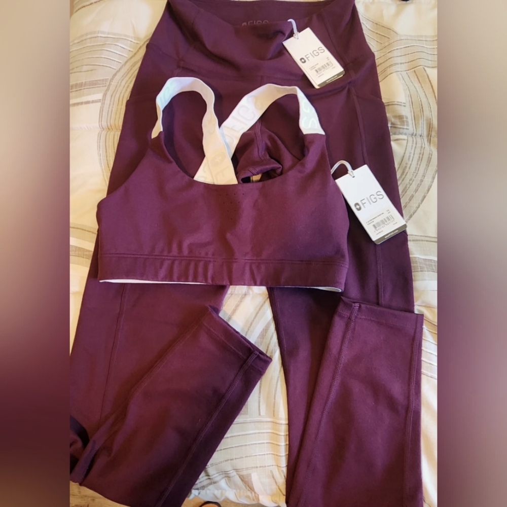 Figs Deep Purple Sports Set